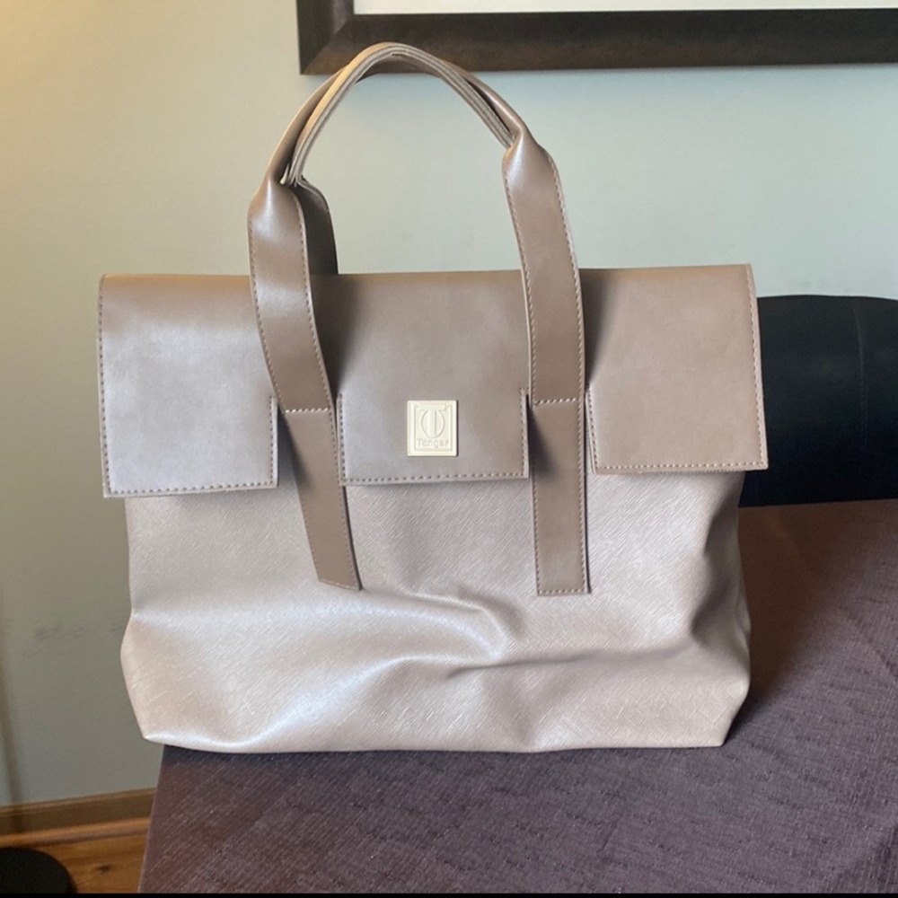 Tanger tote bag